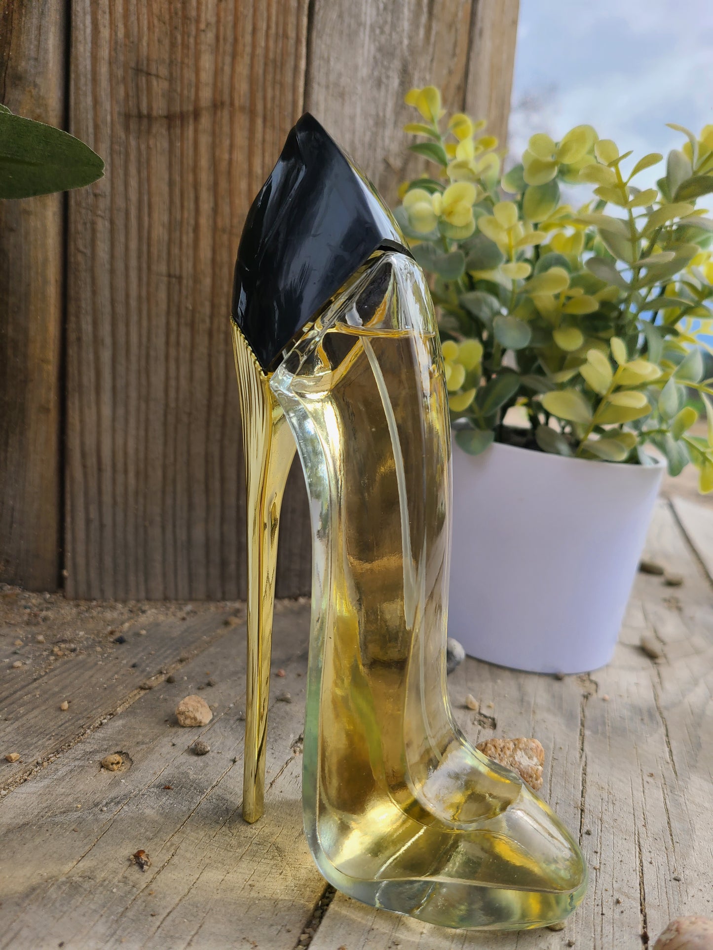 Perfume INSPIRADO en Forma de Zapatilla Blanca 2.9 OZ/85ML