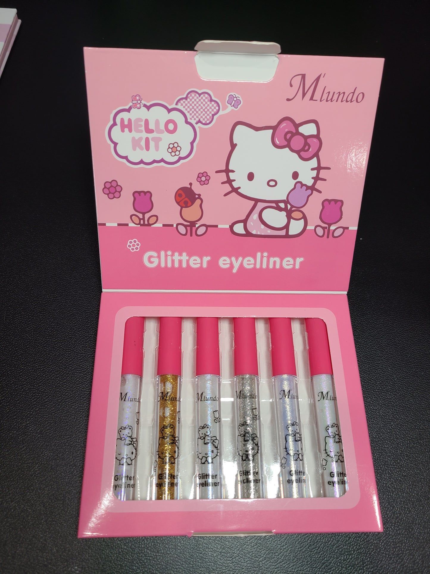 delineador de glitter de tonos satinados