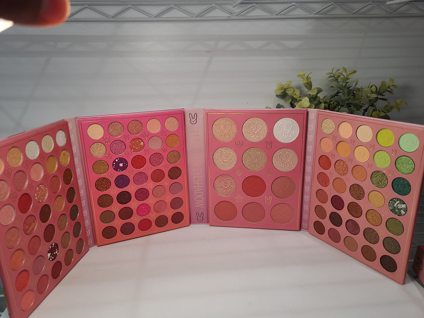 Bad bunny PALETTE "Siyiping"
