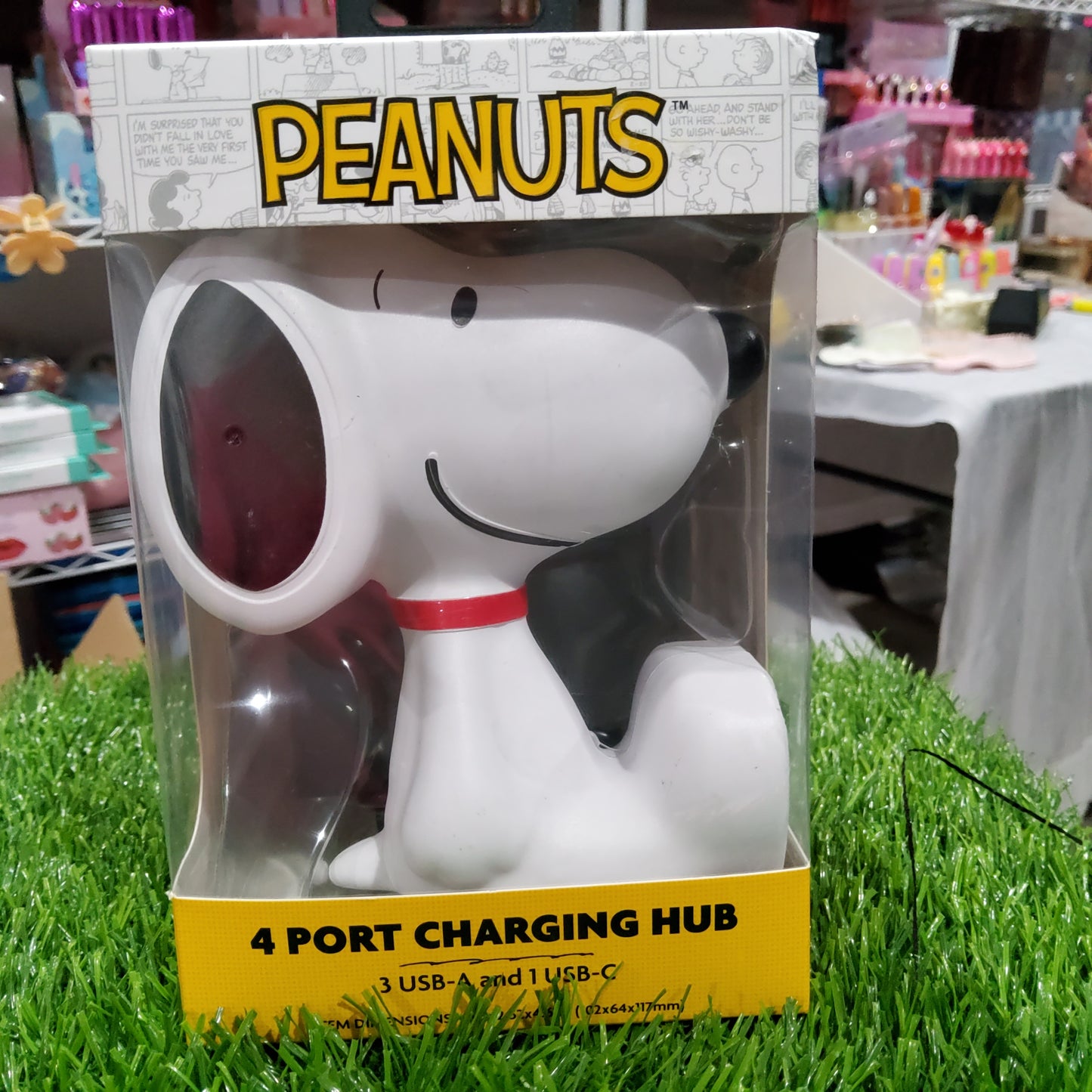 4 PORT CHARGING HUB PEANUTS