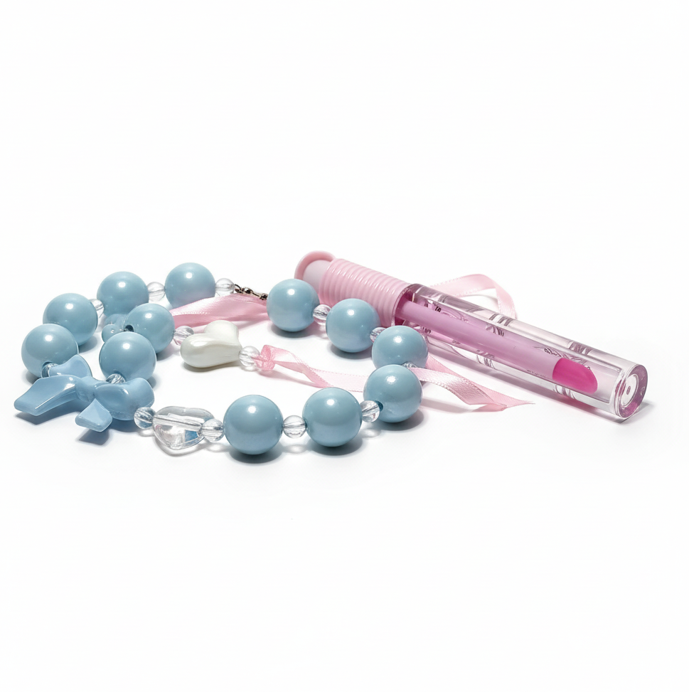 Llavero con gloss azul y cuentas