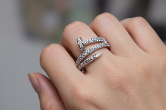 ANILLO DE PLATA 925 FORMA DE CLAVO DOBLE VUELTA