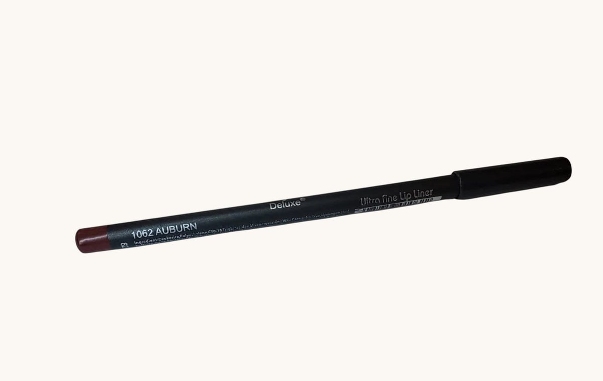 Accesorios by Alexsa Italia Deluxe ultra fine lip liner pencil in shade 1062 Auburn for precise lip makeup application