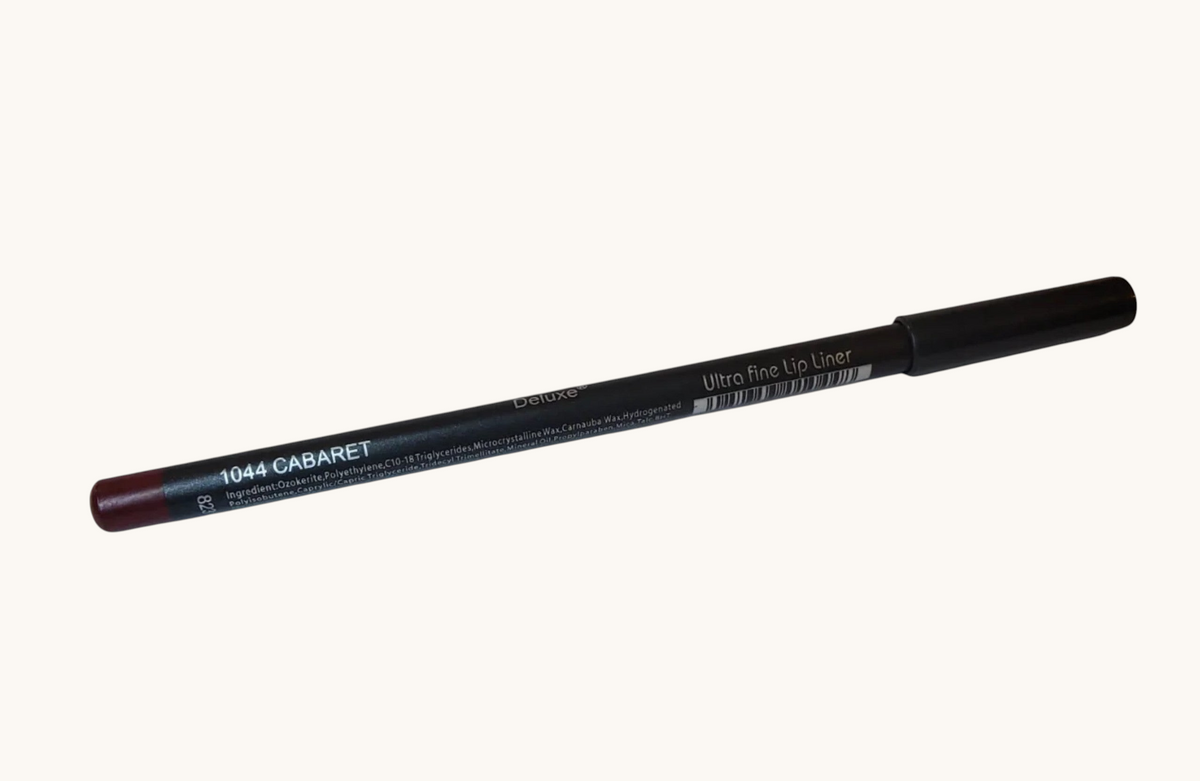 Accesorios by Alexsa Italia Deluxe ultra fine lip liner in shade 1044 Cabaret, a dark burgundy pencil.