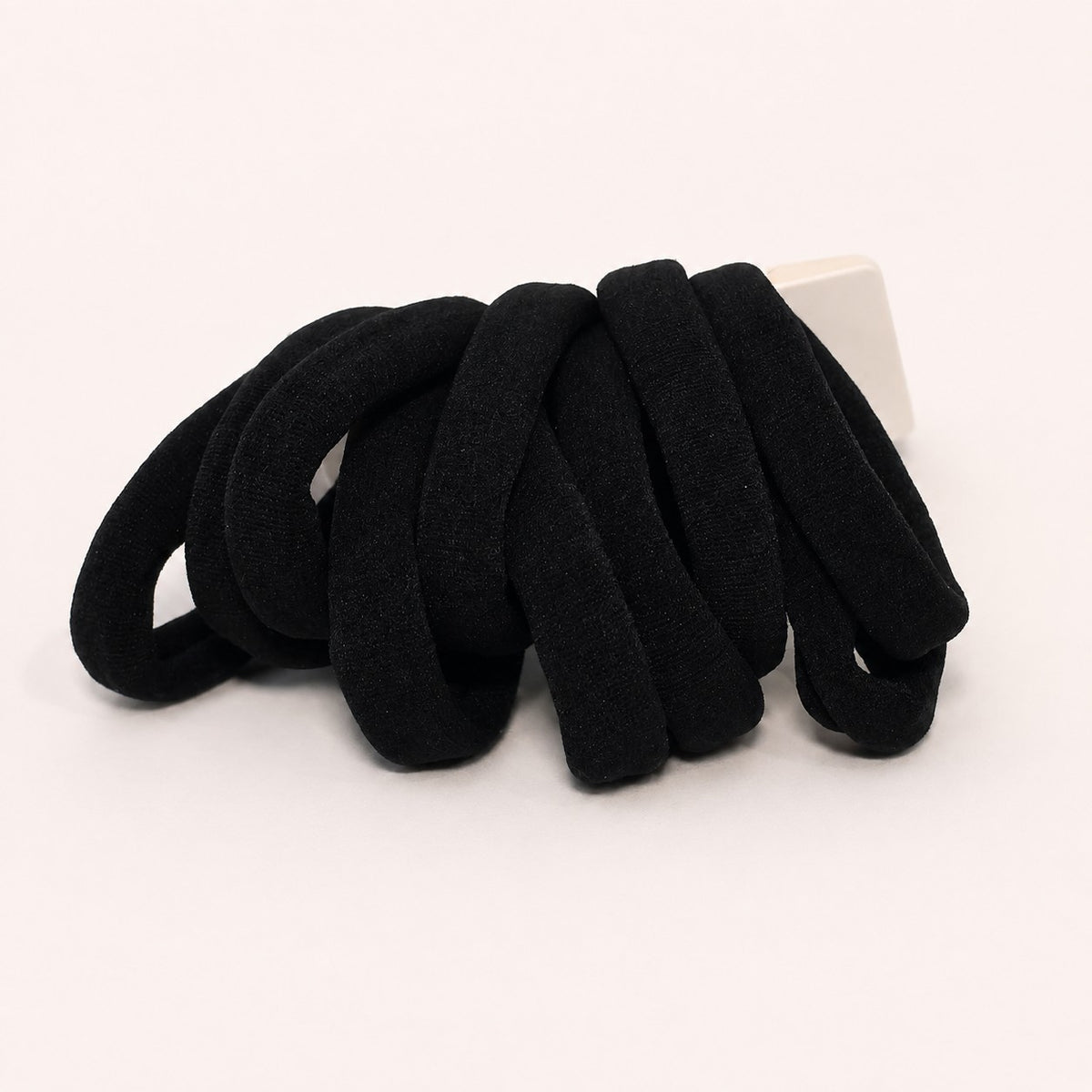 Set de 10 ligas para cabello Accesorios by Alexsa de color negro, elásticas y resistentes para peinados