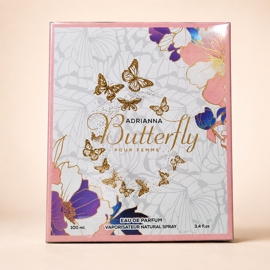 Adrianna Butterfly Pour Femme sobre fondo rosa nude, blanco y beige
