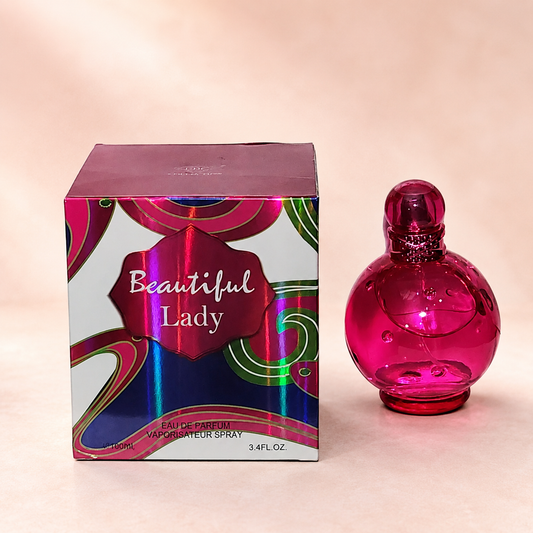 Beautiful Lady en fondo rosa nude, blanco y beige