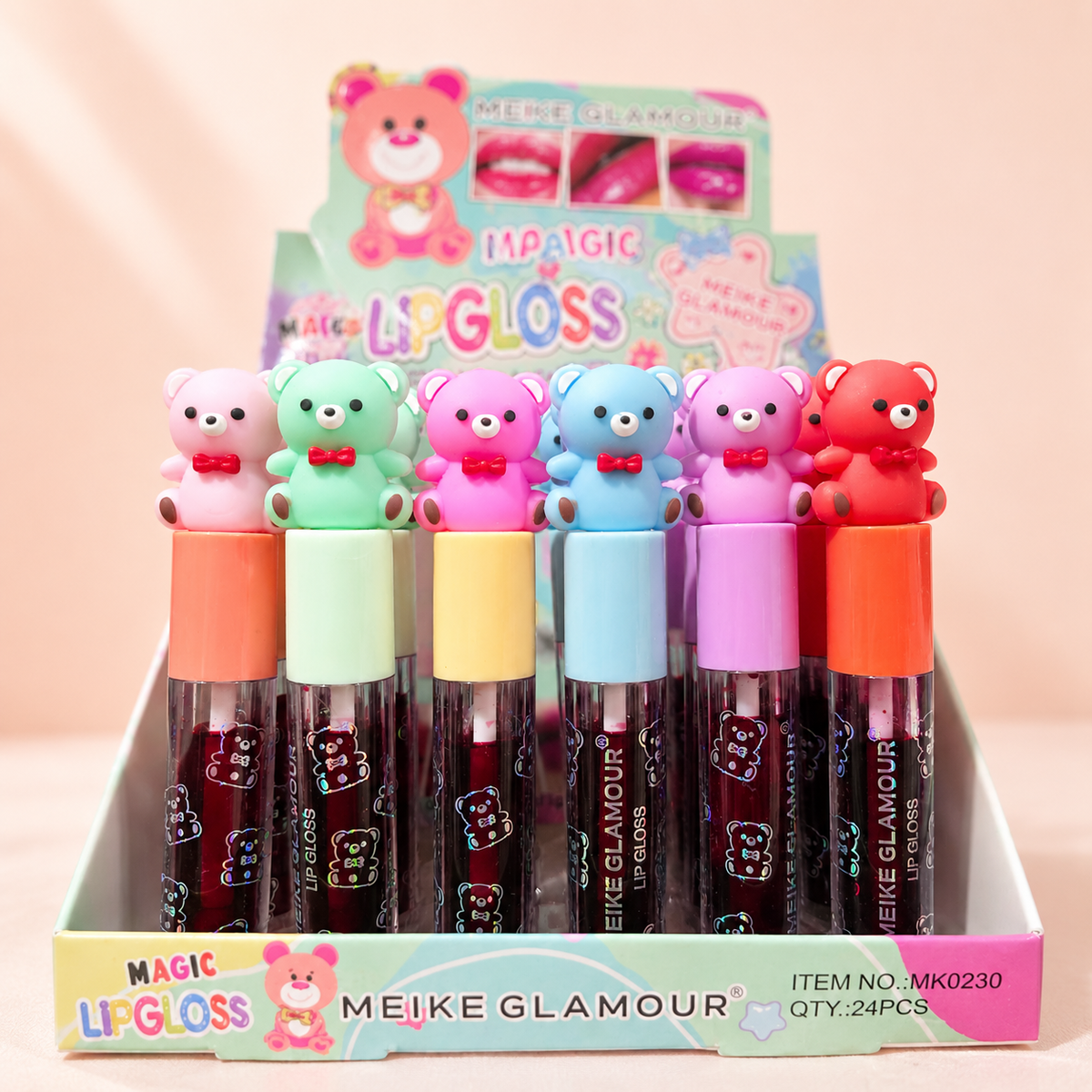 Lip Tint Magic Lip Gloss Meike Glamour Osito en fondo rosa nude, vista 1