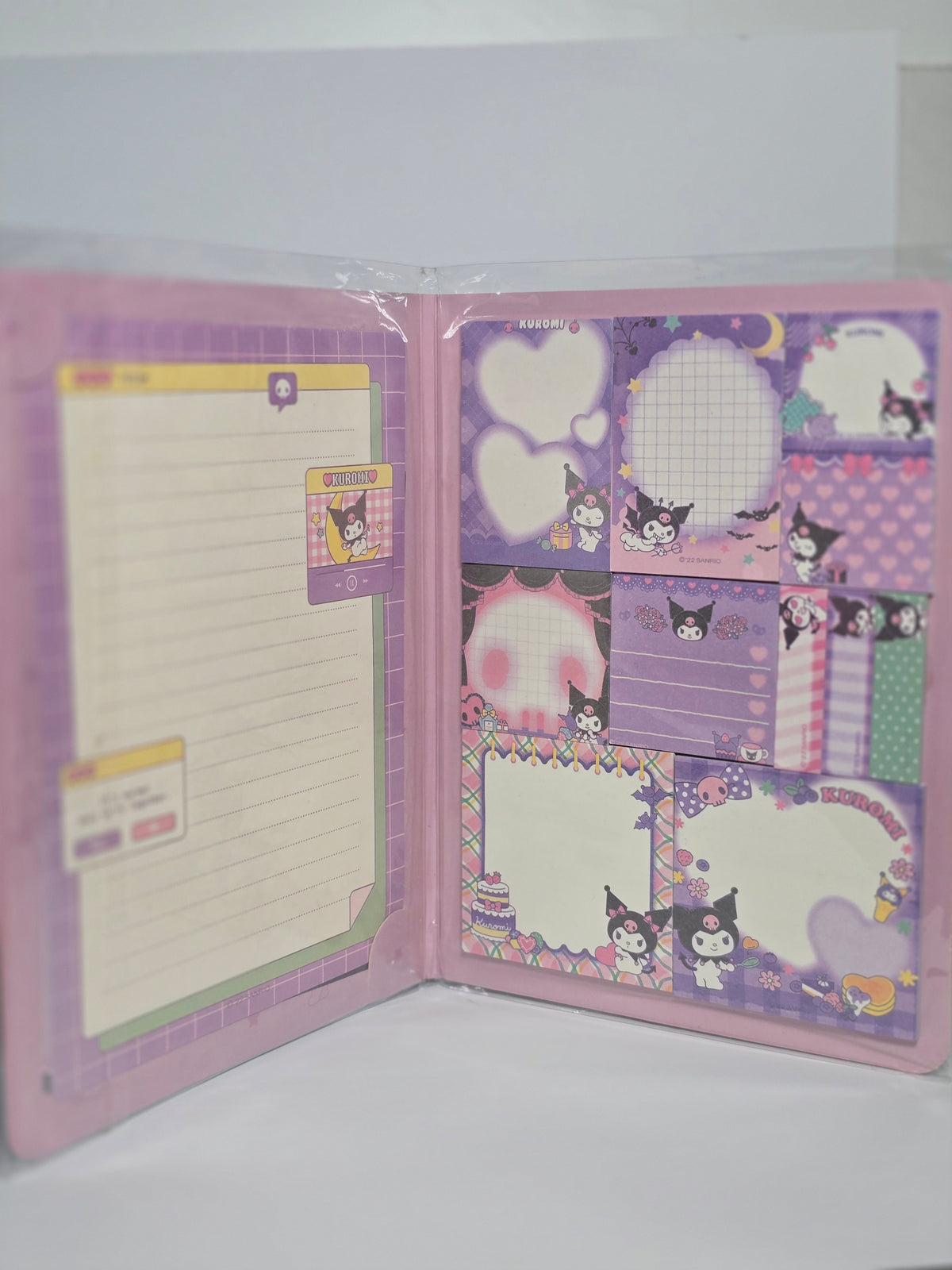 Set de Hojas y Notas con Diseño de Personajes