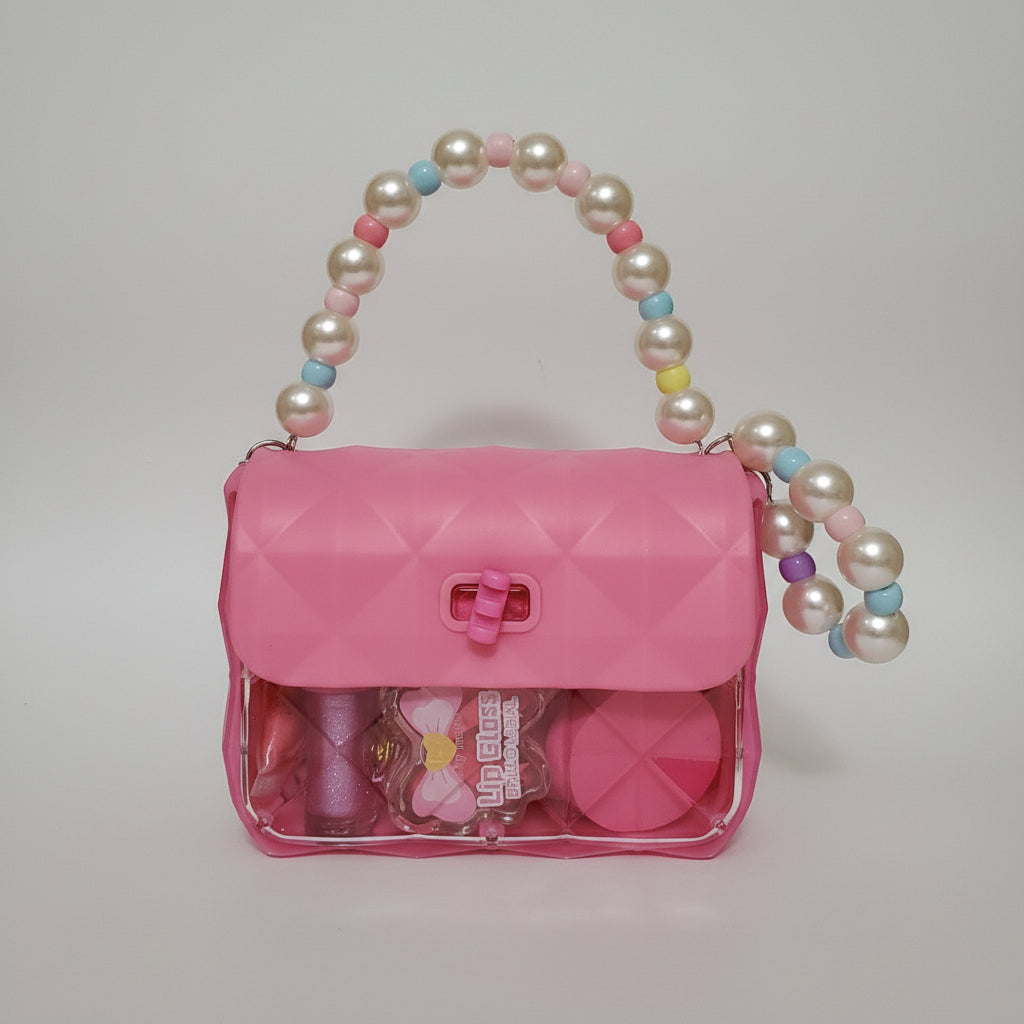 Bolso de niña con maquillaje