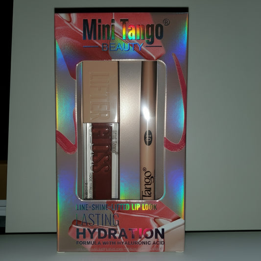 Make it a comb line +shine lifted lip look